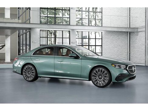 New 2026 Mercedes-Benz E 450 4MATIC Sedan image 13