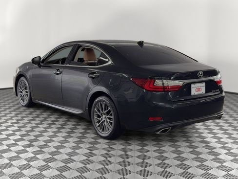 Used 2018 Lexus ES 350 w/ Premier Package FWD image 3
