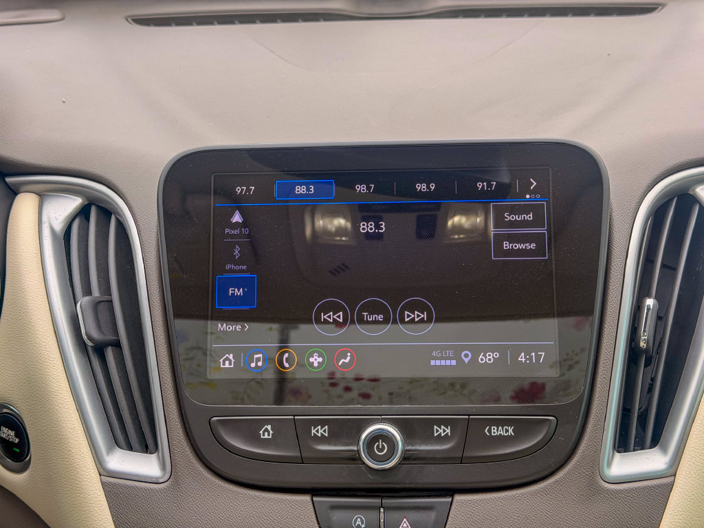 Used 2022 Chevrolet Malibu LT w/ Leather Package FWD image 19