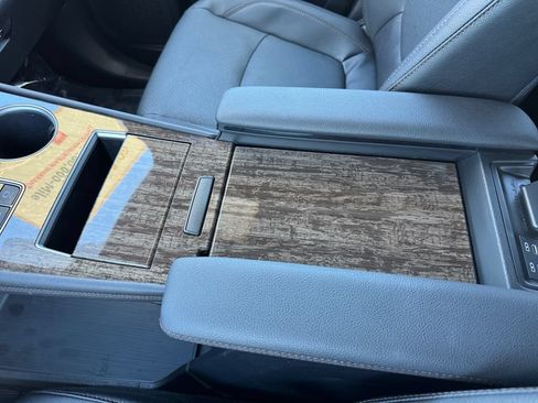 Certified 2025 Toyota Sienna Limited AWD/4WD image 28