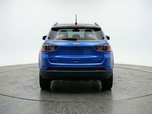 Used 2025 Jeep Compass Limited AWD/4WD image 7