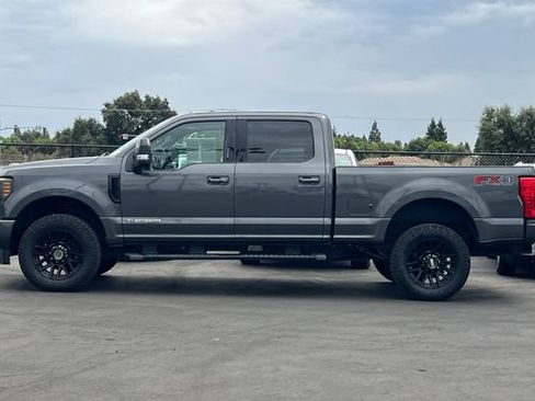 Used 2019 Ford F250 Lariat w/ Lariat Ultimate Package AWD/4WD image 7