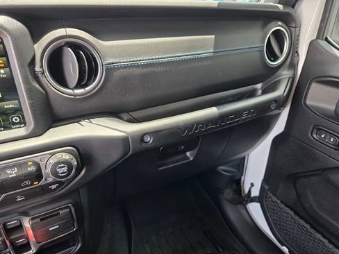 Used 2021 Jeep Wrangler Unlimited Rubicon 4xe AWD/4WD image 27