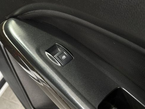 Used 2018 GMC Canyon SLT w/ Driver Alert Package image 19