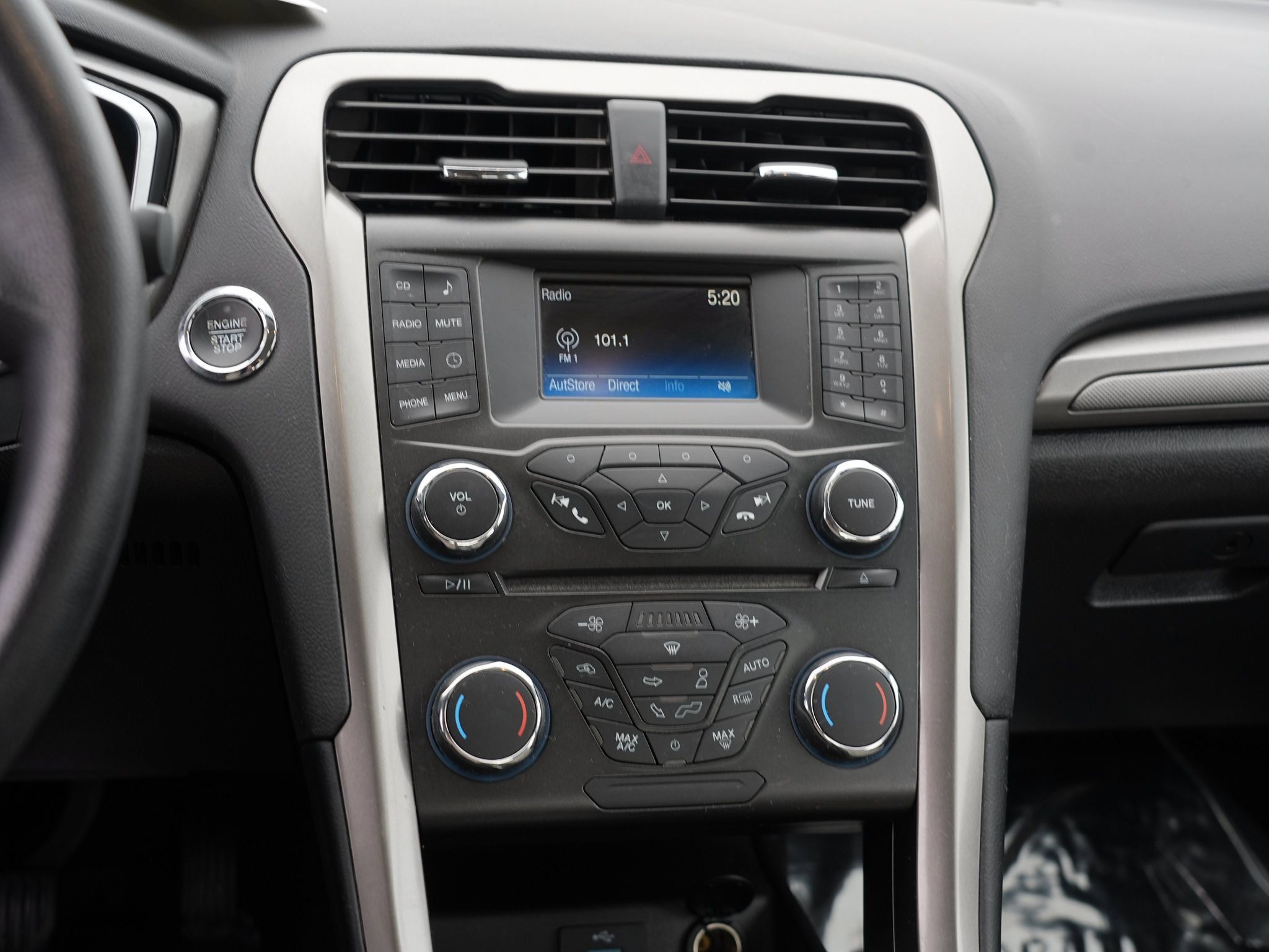 Used 2018 Ford Fusion S FWD image 22