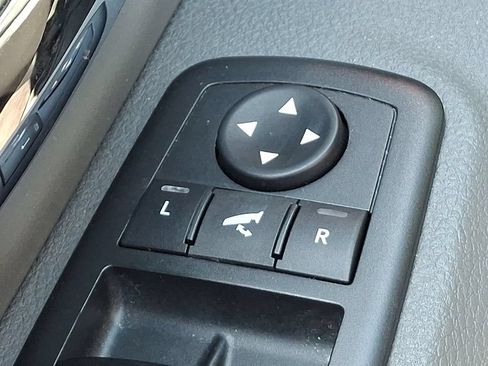 Used 2017 RAM 1500 Big Horn AWD/4WD image 27