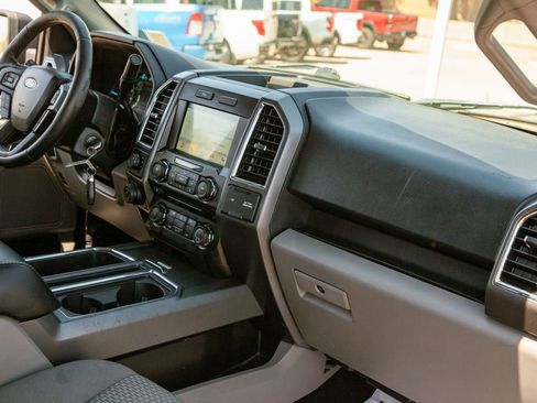 Used 2017 Ford F150 XLT w/ Equipment Group 302A Luxury AWD/4WD image 11