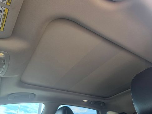 Used 2017 Nissan Murano Platinum w/ Platinum Technology Package FWD image 12