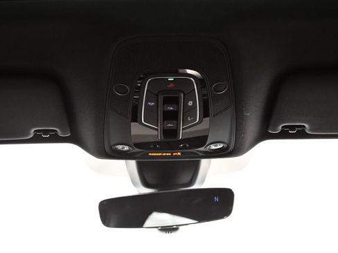 Certified 2025 Audi Q5 2.0T Premium Plus image 18