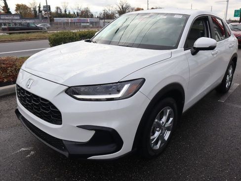 Used 2025 Honda HR-V LX image 9