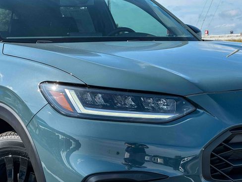 New 2027 Honda HR-V Sport image 4