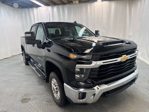 Certified 2025 Chevrolet Silverado 2500 LT w/ Convenience Package image 7