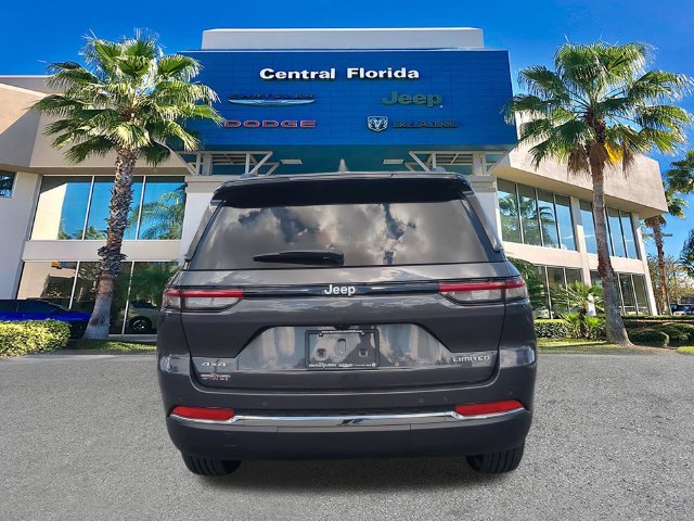 Used 2024 Jeep Grand Cherokee Limited AWD/4WD image 6