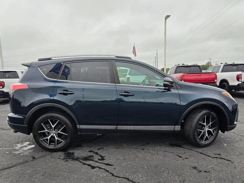 Used 2018 Toyota RAV4 SE w/ Advanced Technology Package AWD/4WD image 9