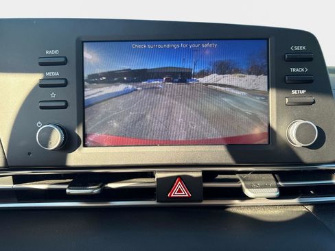 Certified 2023 Hyundai Elantra SE w/ Cargo Package image 25