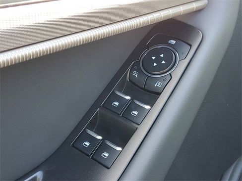 New 2026 Ford Explorer Active image 12