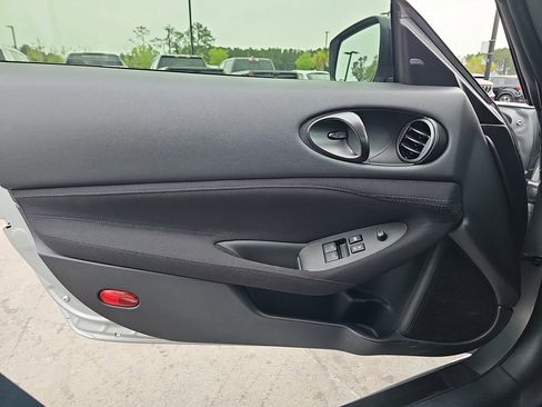 Used 2024 Nissan Z Sport w/ Floor Mat Package RWD image 28