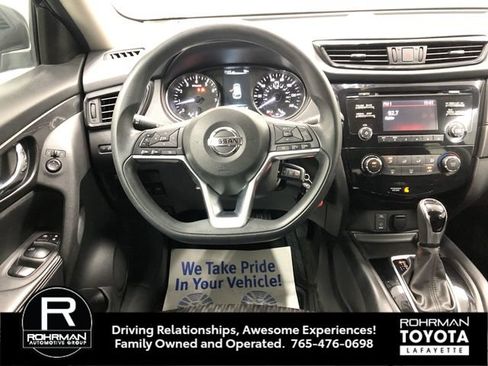 Used 2017 Nissan Rogue S FWD image 15