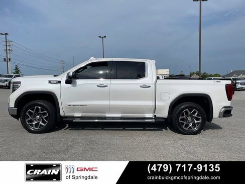 Used 2024 GMC Sierra 1500 SLT w/ SLT Premium Plus Package AWD/4WD image 4