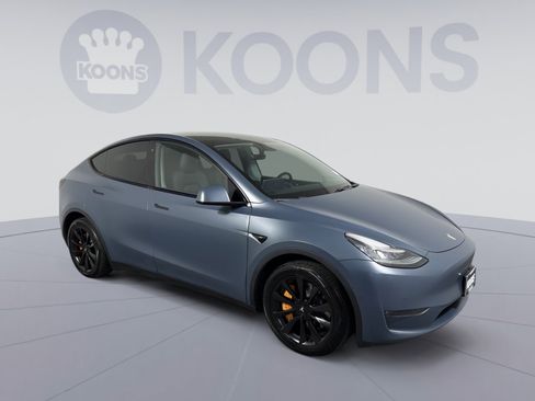 Used 2020 Tesla Model Y Long Range image 10