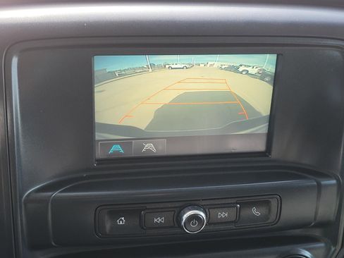 Used 2018 Chevrolet Silverado 1500 Custom w/ Custom Value Package image 25