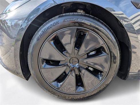 Used 2024 Tesla Model 3 Standard Range image 8
