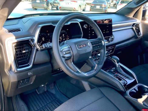 Used 2024 GMC Canyon Elevation w/ Convenience Package image 17