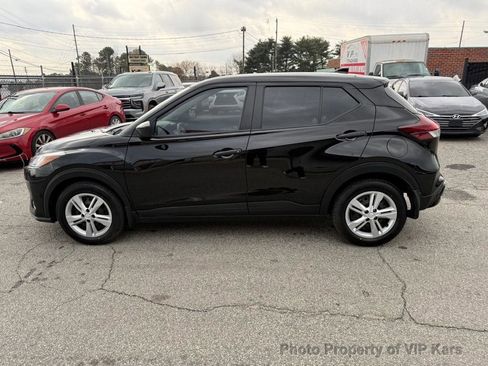 Used 2024 Nissan Kicks S image 2