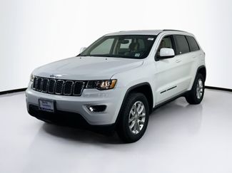 Used 2022 Jeep Grand Cherokee Laredo E w/ Security & Convenience Group image 1