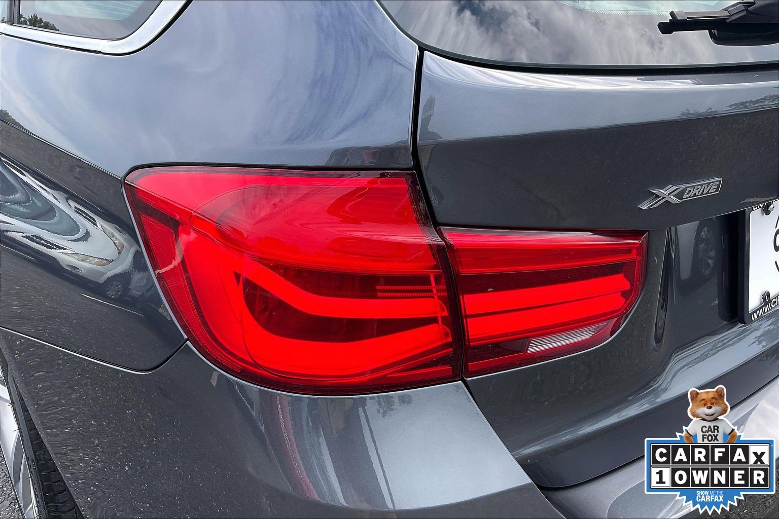 Used 2017 BMW 330i xDrive Wagon AWD/4WD image 28
