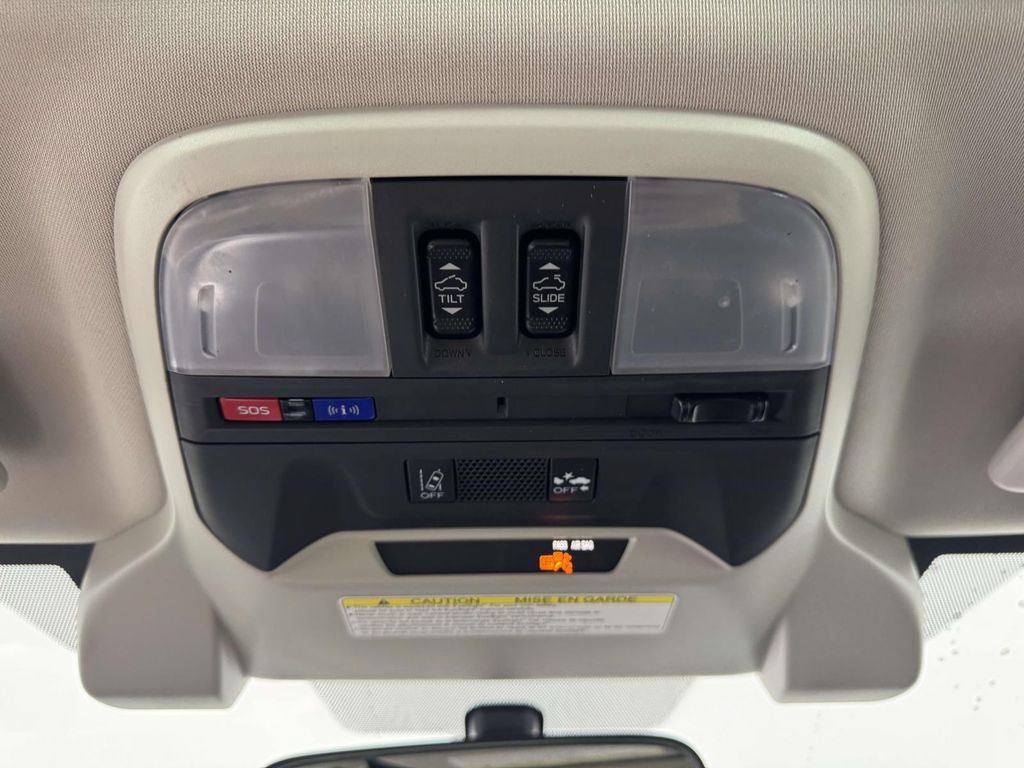 Used 2020 Subaru Crosstrek 2.0i Limited w/ Moonroof Package w/Navigation AWD/4WD image 25