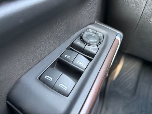 Used 2019 GMC Sierra 1500 SLT w/ SLT Premium Plus Package image 24