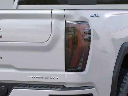 New 2025 GMC Sierra 3500 Denali Ultimate image 11