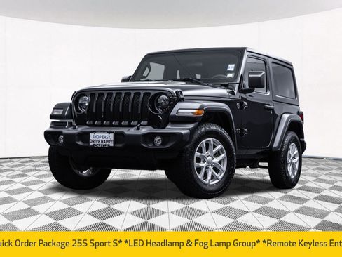 Used 2023 Jeep Wrangler Sport AWD/4WD image 2