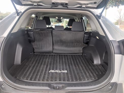 Certified 2023 Toyota RAV4 LE image 31