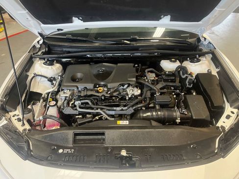 Used 2026 Toyota Camry SE FWD image 30