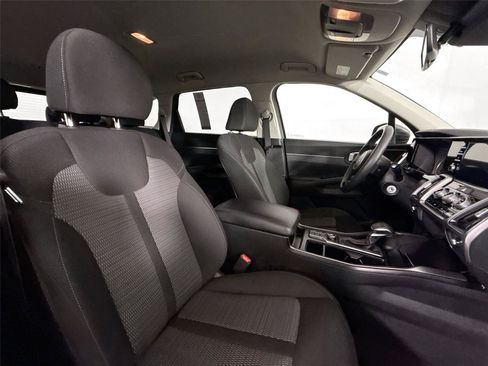 Used 2023 Kia Sorento LX FWD image 36