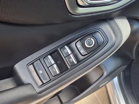 Certified 2022 Subaru Forester Limited image 8