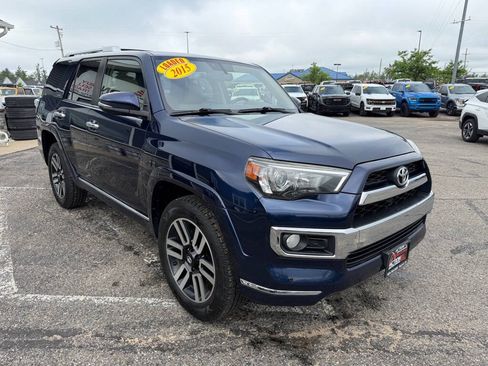 Used 2015 Toyota 4Runner Limited w/ Convenience Package AWD/4WD image 7