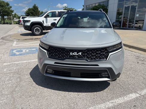Used 2023 Kia Sorento SX Prestige AWD/4WD image 10