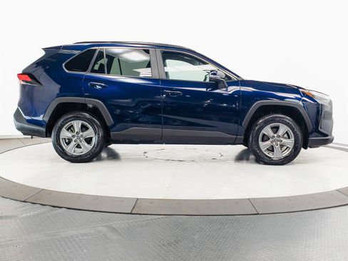 Used 2025 Toyota RAV4 XLE AWD/4WD image 12