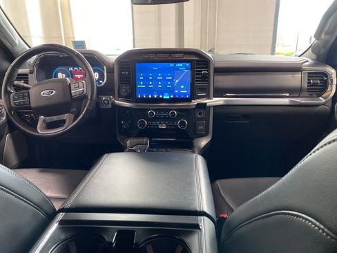 Used 2021 Ford F150 Lariat w/ Equipment Group 502A High AWD/4WD image 4