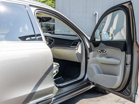 Used 2022 Volvo XC90 T6 Inscription AWD/4WD image 17