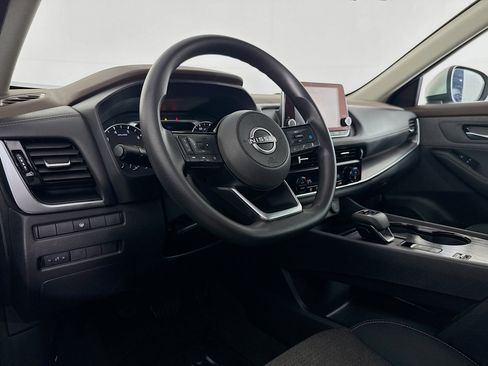 Used 2022 Nissan Rogue SV FWD image 22