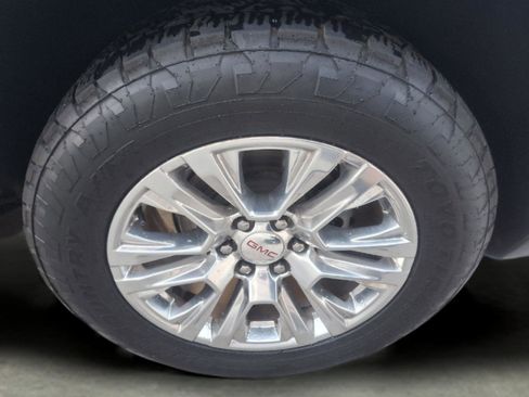 Used 2022 GMC Yukon Denali w/ Max Trailering Package image 8