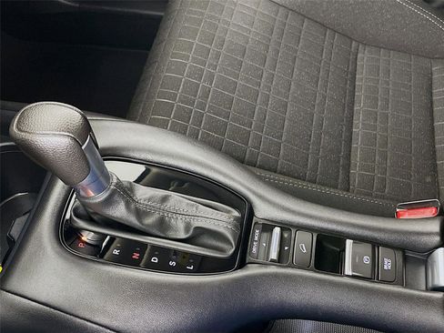 Used 2023 Honda HR-V LX image 21