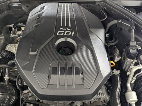 Used 2023 Genesis G70 2.0T image 10