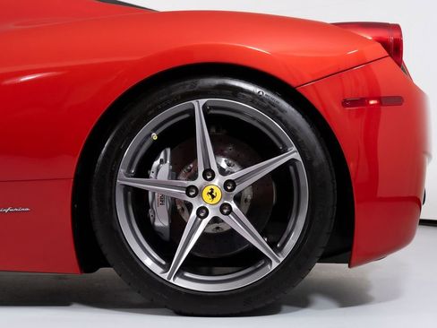 Used 2013 Ferrari 458 Italia Coupe image 13
