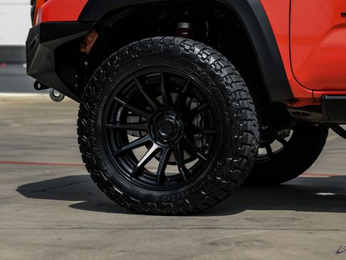 Used 2023 Toyota Tacoma TRD Pro AWD/4WD image 98