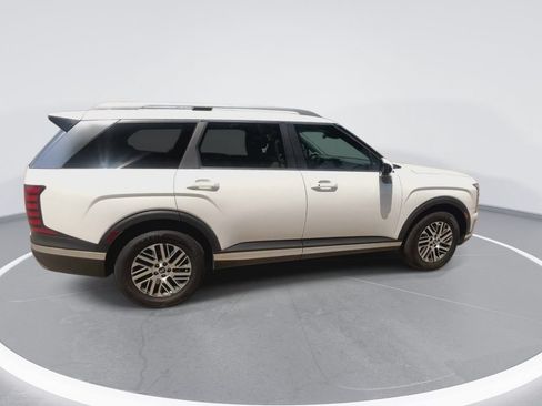 Used 2026 Hyundai Palisade SEL FWD image 9